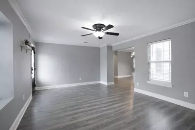 601 W Cleveland Street, Baytown, TX 77520 - Photo 4