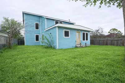 601 W Cleveland Street, Baytown, TX 77520 - Photo 28