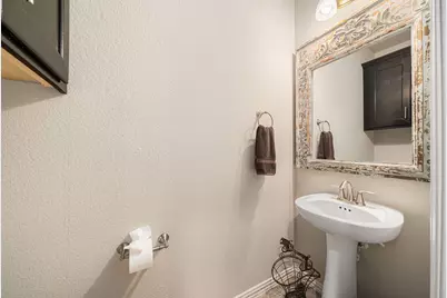 931 S Chamfer Way, Crosby, TX 77532 - Photo 32