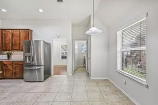 318 Lake Line Dr, Alvin, TX 77511 - Photo 16