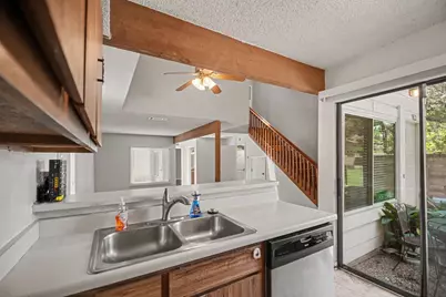3150 Windchase Boulevard, Houston, TX 77082 - Photo 6