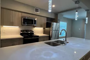 8001 Woodway Dr, Houston, TX 77063 - Photo 6