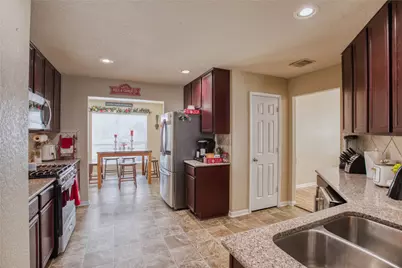 2830 N Red Birch Circle, Houston, TX 77038 - Photo 12