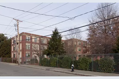 54 Haverhill St, Brockton, MA 02301 - Photo 8