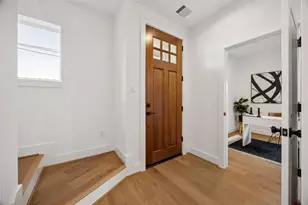 2806 Mills St, Houston, TX 77026 - Photo 2