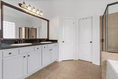 7 Fraiser Fir Place, Spring, TX 77389 - Photo 10