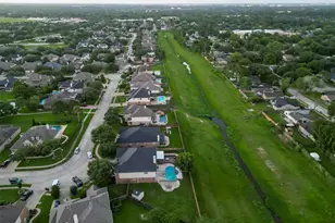 394 Dover Ln, League City, TX 77573 - Photo 34