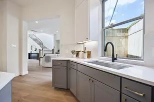 5329 Dora St, Houston, TX 77005 - Photo 16