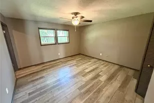 1809 N Valderas St, Angleton, TX 77515 - Photo 14