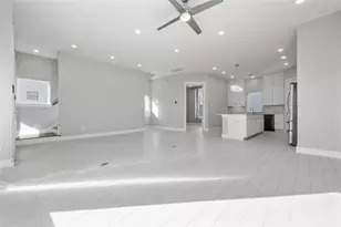 6106 Clarkson Ln, Houston, TX 77055 - Photo 10