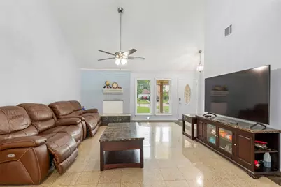 15119 Plaza Libre Drive, Houston, TX 77083 - Photo 4