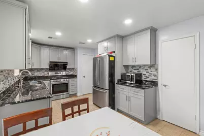 15119 Plaza Libre Drive, Houston, TX 77083 - Photo 8