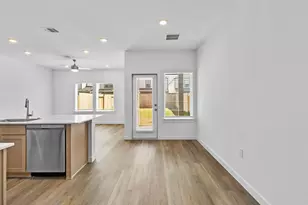 2634 Afton Hts Wy, Houston, TX 77051 - Photo 4