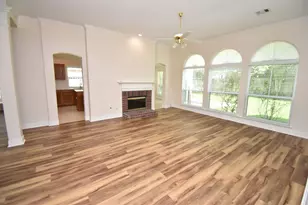 1822 Diamond Brook Dr, Houston, TX 77062 - Photo 2