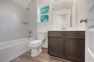 11403 Galway Grv Dr, Houston, TX 77047 - Photo 4