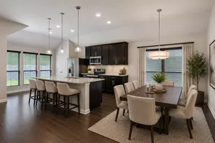 2117 Stubbs Dr, Bryan, TX 77807 - Photo 2