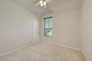 2117 Stubbs Dr, Bryan, TX 77807 - Photo 18