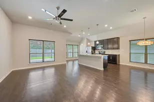 2117 Stubbs Dr, Bryan, TX 77807 - Photo 20