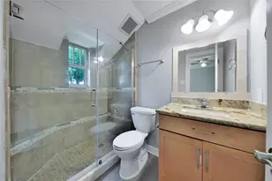 652 N Eldridge Pkwy, Houston, TX 77079 - Photo 14