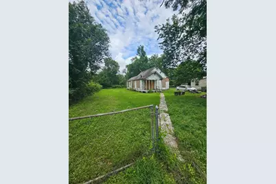 6718 Lockwood Drive, Houston, TX 77028 - Photo 2