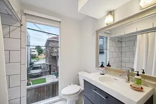 1969 W McKinney St, Houston, TX 77019 - Photo 6