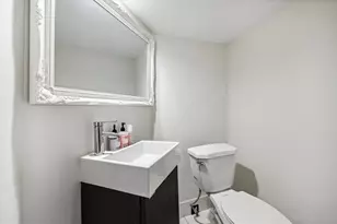 1969 W McKinney St, Houston, TX 77019 - Photo 8