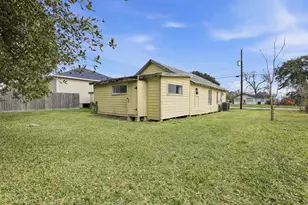 408 Edgar St, La Marque, TX 77568 - Photo 22