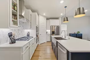 21419 Waldenburg Pl, Tomball, TX 77375 - Photo 6