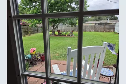 1412 Lamar Ave, Nederland, TX 77627 - Photo 2