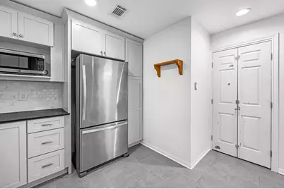 5200 Weslayan Street #303, Houston, TX 77005 - Photo 8