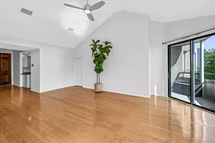 5200 Weslayan St, Houston, TX 77005 - Photo 10