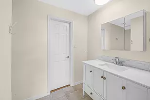5200 Weslayan St, Houston, TX 77005 - Photo 14