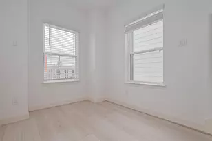 8913 Grovner Pl, Houston, TX 77055 - Photo 14