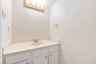 701 Bering Dr, Houston, TX 77057 - Photo 14