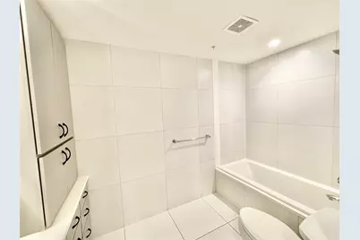 2201 Market Street #507, Galveston, TX 77550 - Photo 8
