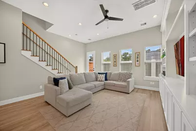 5359 Creekmont Oaks Lane, Houston, TX 77091 - Photo 12