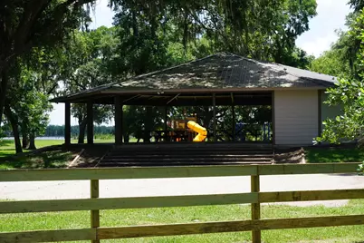 400 Pony Trail, Angleton, TX 77515 - Photo 8