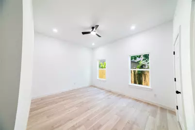 331 Delaware St, Houston, TX 77029 - Photo 10