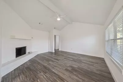 7003 Rockergate Drive, Missouri City, TX 77459 - Photo 10