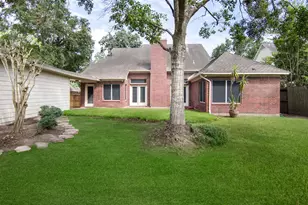 15118 Greenleaf Ln, Houston, TX 77062 - Photo 30
