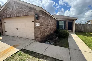 12711 Mystic Water Ln, Houston, TX 77044 - Photo 6