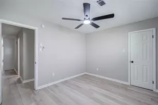 411 Oaklawn St, League City, TX 77573 - Photo 14