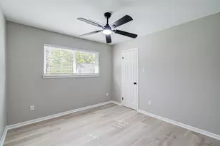 411 Oaklawn St, League City, TX 77573 - Photo 20