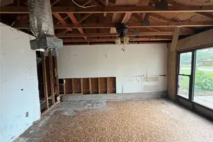 231 N 7th St, Aransas Pass, TX 78336 - Photo 2