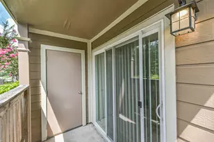 1860 White Oak Dr, Houston, TX 77009 - Photo 4