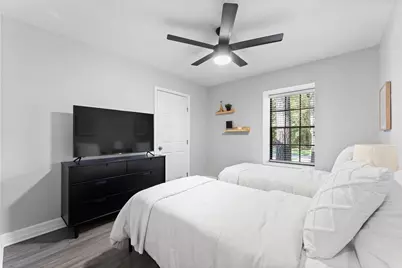 17 S Greenbud Court, The Woodlands, TX 77380 - Photo 8