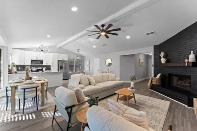 17 S Greenbud Court, The Woodlands, TX 77380 - Photo 6