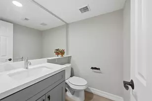 9261 Westwood Village Dr, Houston, TX 77036 - Photo 10