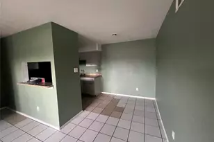 8034 Antoine Dr, Houston, TX 77088 - Photo 2