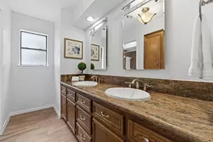 17 Greenridge Forest Dr, The Woodlands, TX 77381 - Photo 36